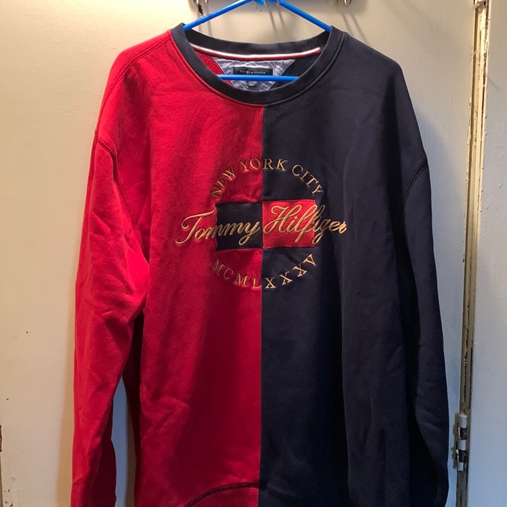 Tommy Hilfiger sweat shirt